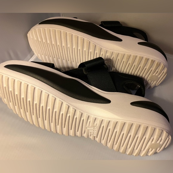 Adidas men’s  Mehana Sandals size 10 - Picture 5 of 6